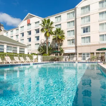 Hilton Garden Inn Daytona Beach-Airport Отели рядом с достопримечательностью «Выставочный и конгресс-центр Ocean Center»
