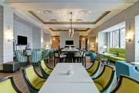 Hampton Inn & Suites by Hilton Saskatoon Airport