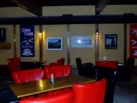 The Yukon Inn - Breakfast