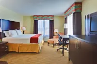 Holiday Inn Express & Suites Hamburg Hotels in Eden
