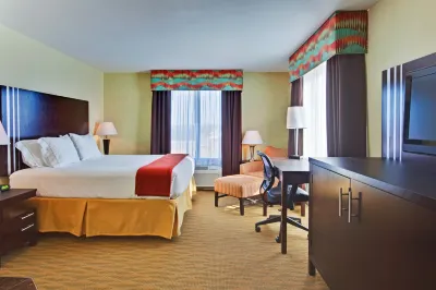 Holiday Inn Express & Suites Hamburg