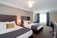 Sandman Hotel Oakville Hotels in Oakville