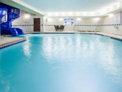 Holiday Inn Express & Suites DICKINSON by IHG Hotels in Dickinson