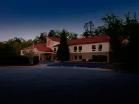 Red Roof Inn Hendersonville Hotels in Henderson County