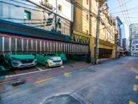 Shincheon Ban Hotel dekat Perpustakaan Starfield