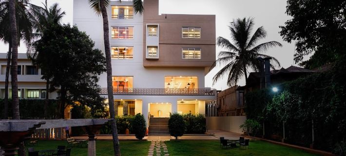 Hotel Priyadarshini Pride 벨러리 호텔