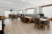 Hampton Inn by Hilton Bellingham Airport - breakfast