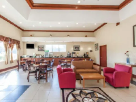 ควอลิตี้ อินน์ & สวีทส์ คาร์เทอร์สวิลล์ นอร์ท โรงแรมในCartersville