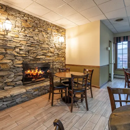 Red Roof Inn & Suites Hazleton