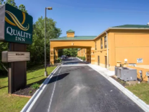 Quality Inn Union US Hwy 176 Hotels in Union