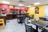 Quality Inn & Suites - breakfast