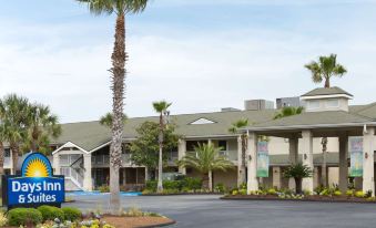 Days Inn & Suites by Wyndham Jekyll Island