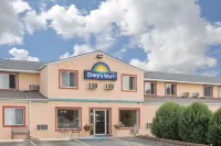 Days Inn by Wyndham Custer Hotels near 1881 Courthouse Museum