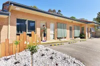 Cranbourne Motor Inn Hotels in Beaconsfield