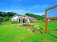 The Riverside Inn Hotel a 
