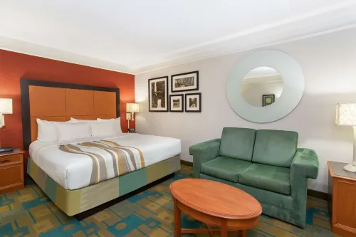 La Quinta Inn & Suites by Wyndham Denver Southwest Lakewood