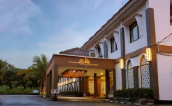 梭羅姆爾塔扎姆飯店 住宿飯店