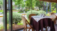 Roosevelt Hotel & Suites - Desayuno
