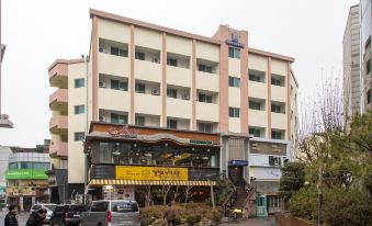Jeonju Hansung Tourist Hotel