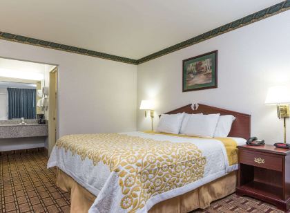 Days Inn by Wyndham Dickson