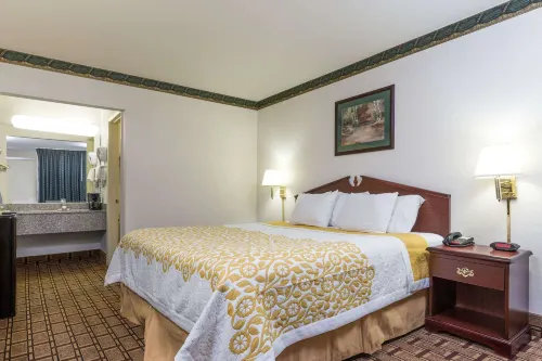 Days Inn by Wyndham Dickson Hotels in Dickson
