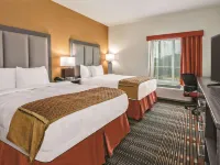 La Quinta by Wyndham San Antonio by Frost Bank Center Hotels near Copernicus Park