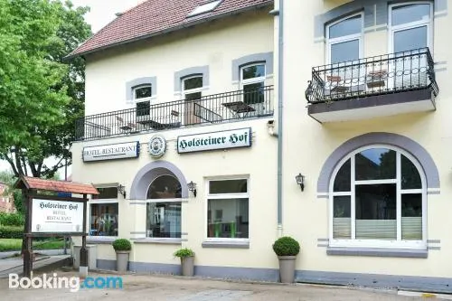 荷斯坦霍夫餐廳公寓