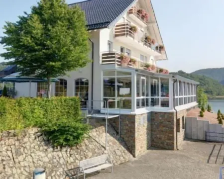 Garni Hotel Henn Hotels in Simmerath