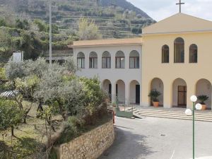 Ancelle Sorrento - Casa d'Accoglienza