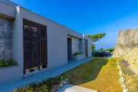 Hanalee Villa Kouri