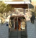 Apartments and Room Rest - Homestays