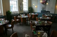 The Chequers Hotel - breakfast