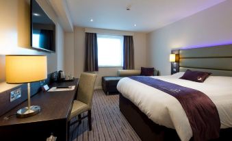 Premier Inn Cheltenham Town Centre