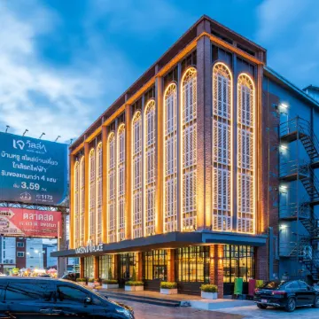 Mayson Place Hotel Отели рядом с достопримечательностью «Ват Асокарам»