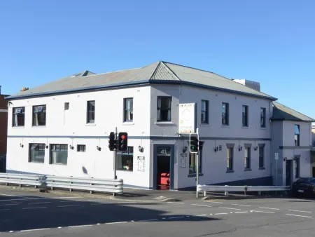 Hobart's Accommodation & Hostel