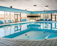 Quality Inn & Suites - Pools