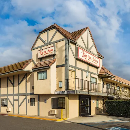 Lemon Heights Inn