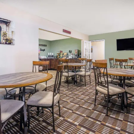 Travelodge by Wyndham Loveland/Fort Collins Area
