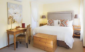 Kingfisher GuestHouse