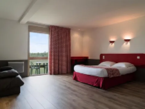 Logis Hôtel Restaurant la Vieille Ferme, Mâcon Nord