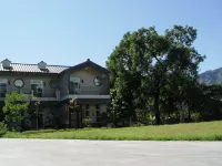 Fonglin Villa Hostel Hôtels à : 