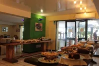 Kalos Hotel - breakfast
