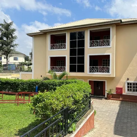 DWELL LUXURY APARTMENTS