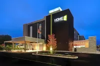 Home2 Suites by Hilton East Hanover Hotel dekat Bandara Morristown