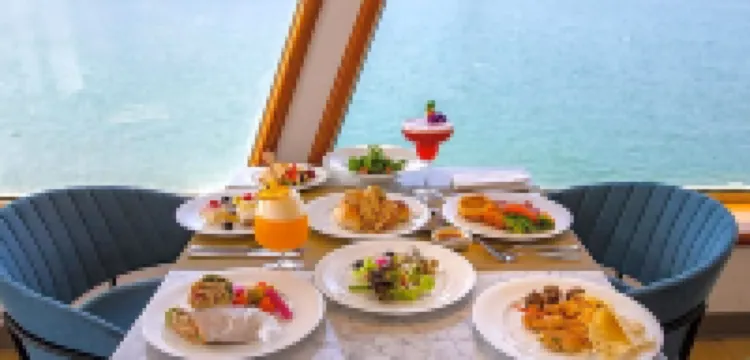 Queen Elizabeth 2 Hotel