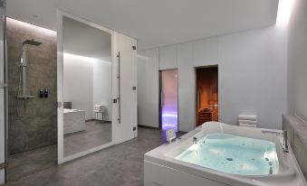 W Abu Dhabi - Yas Island