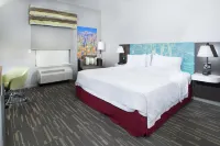 Hampton Inn by Hilton Arvin Tejon Ranch - parking