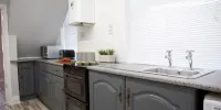 The Flintshire - North Wales - Sleeps up to 9 - Квартира с тремя спальнями