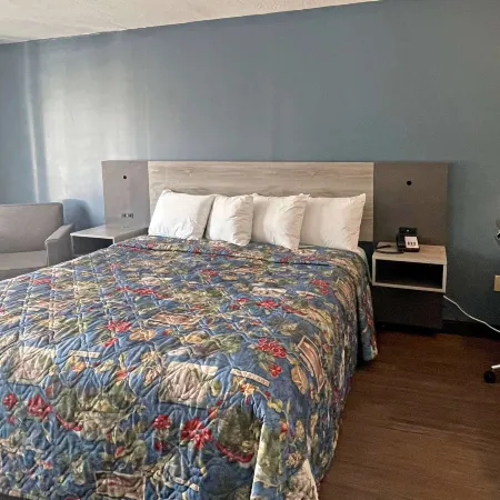 Travelodge by Wyndham Pigeon Forge Dollywood Lane