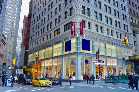 Residence Inn by Marriott New York Downtown Manhattan/World Trade Center Area Отели рядом с достопримечательностью «St Augustine's Episcopal Church»